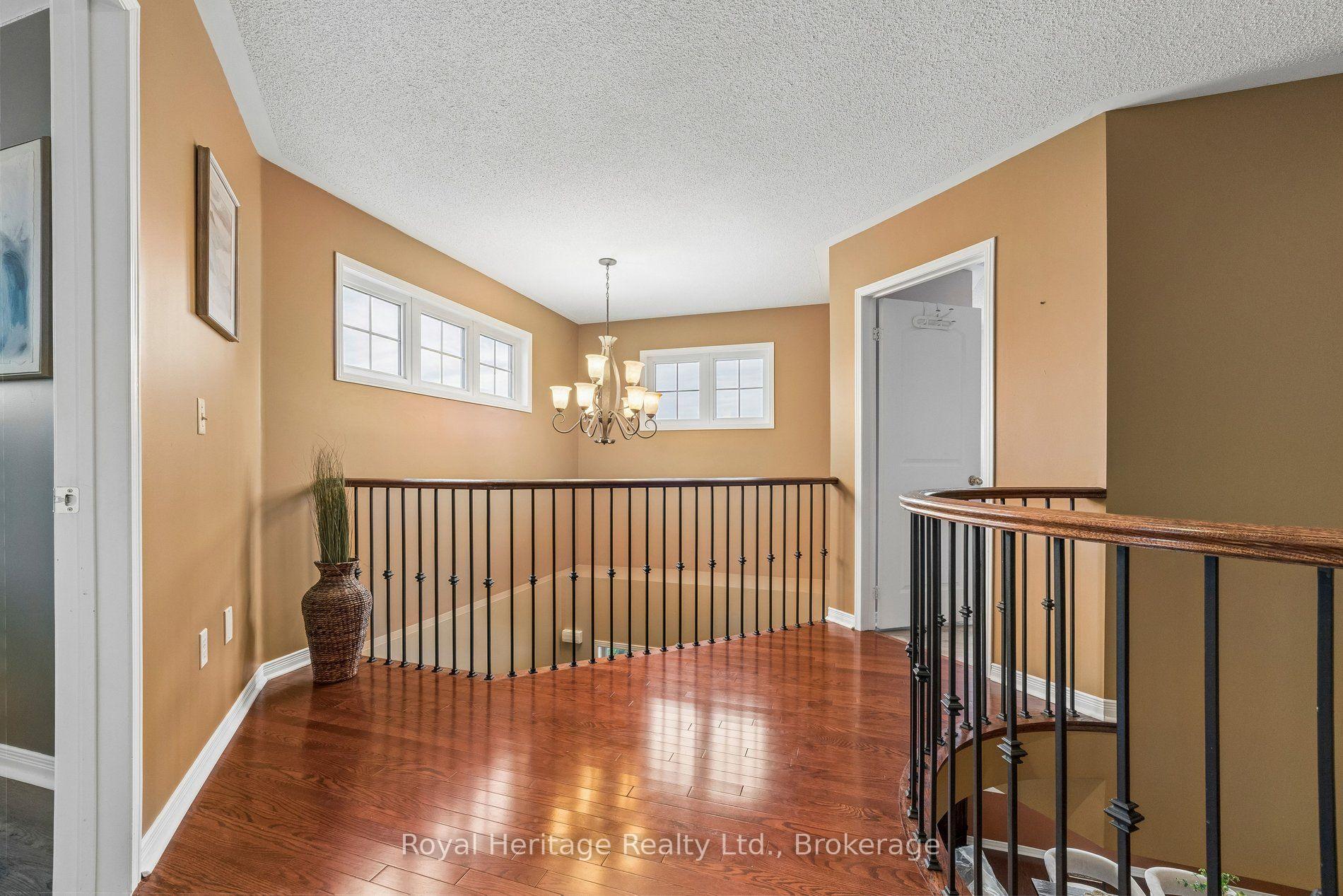 Photo 23 of 52 Mccorkell Street, Clarington, Bowmanville — HOMEH