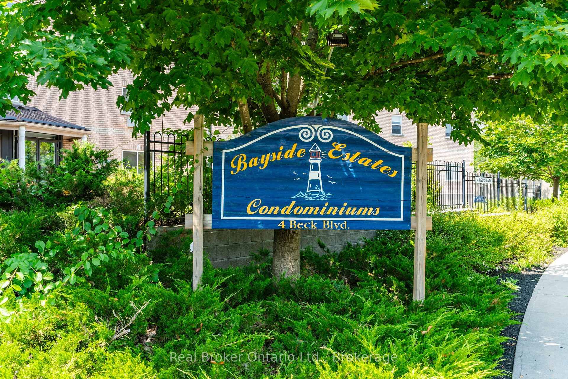 Photo 2 of Unit 302, 4 Beck Boulevard, Penetanguishene — HOMEH