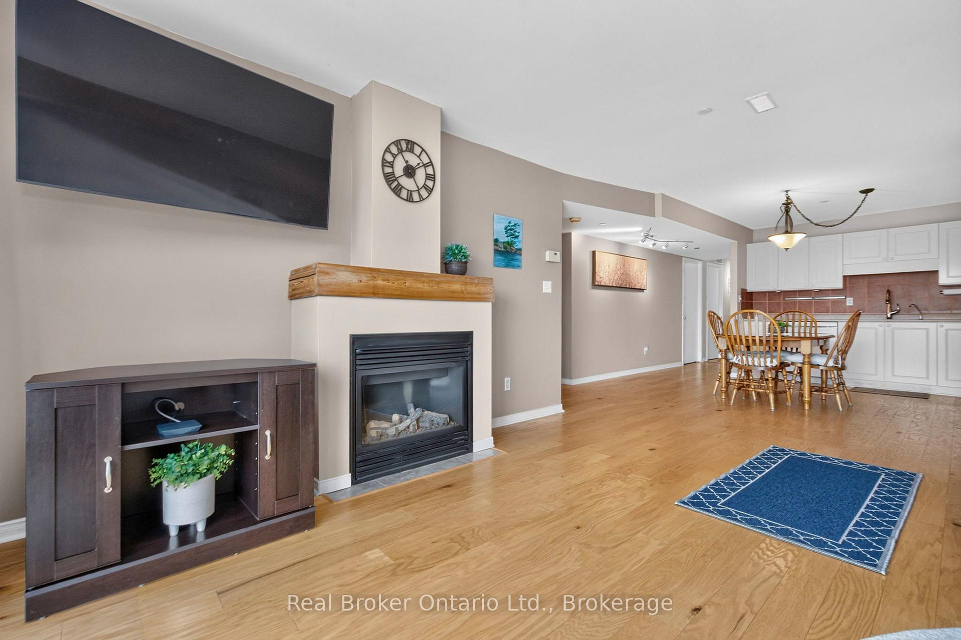 Photo 9 of Unit 302, 4 Beck Boulevard, Penetanguishene — HOMEH
