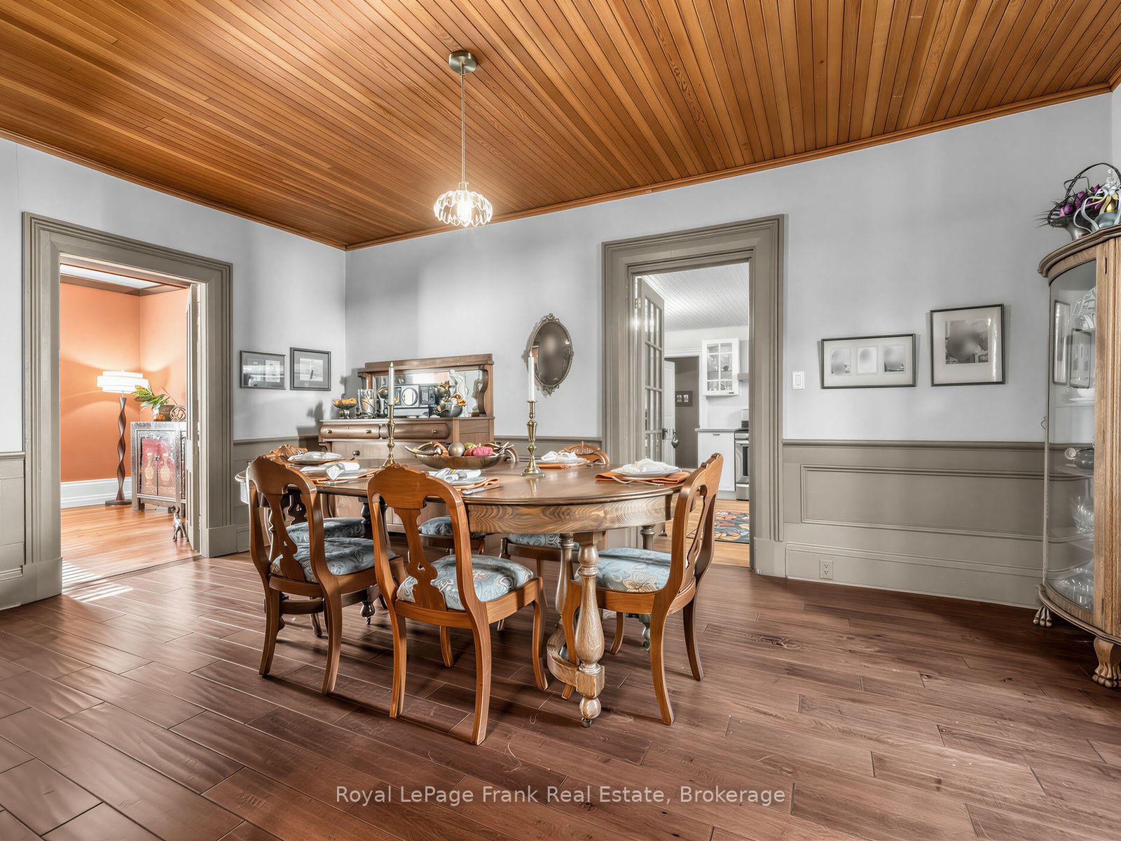 Photo 9 of 523 Queen Street, Scugog, Port Perry — HOMEH