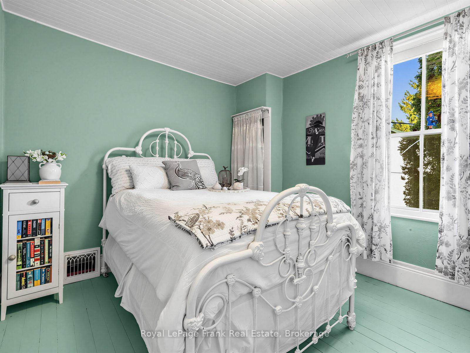 Photo 22 of 523 Queen Street, Scugog, Port Perry — HOMEH