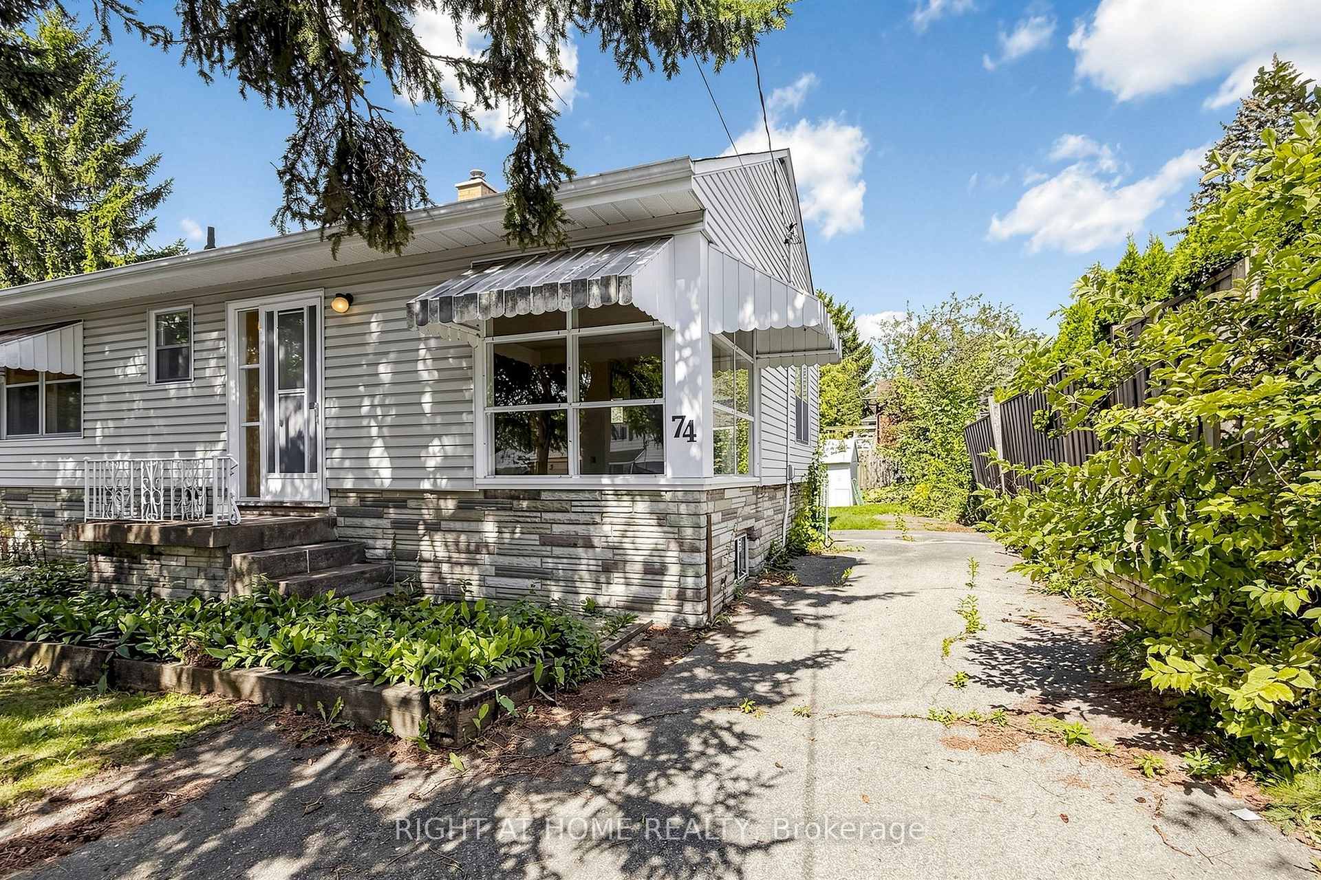 Photo 3 of 74 Minerva Avenue, Scarborough, Cliffcrest — HOMEH
