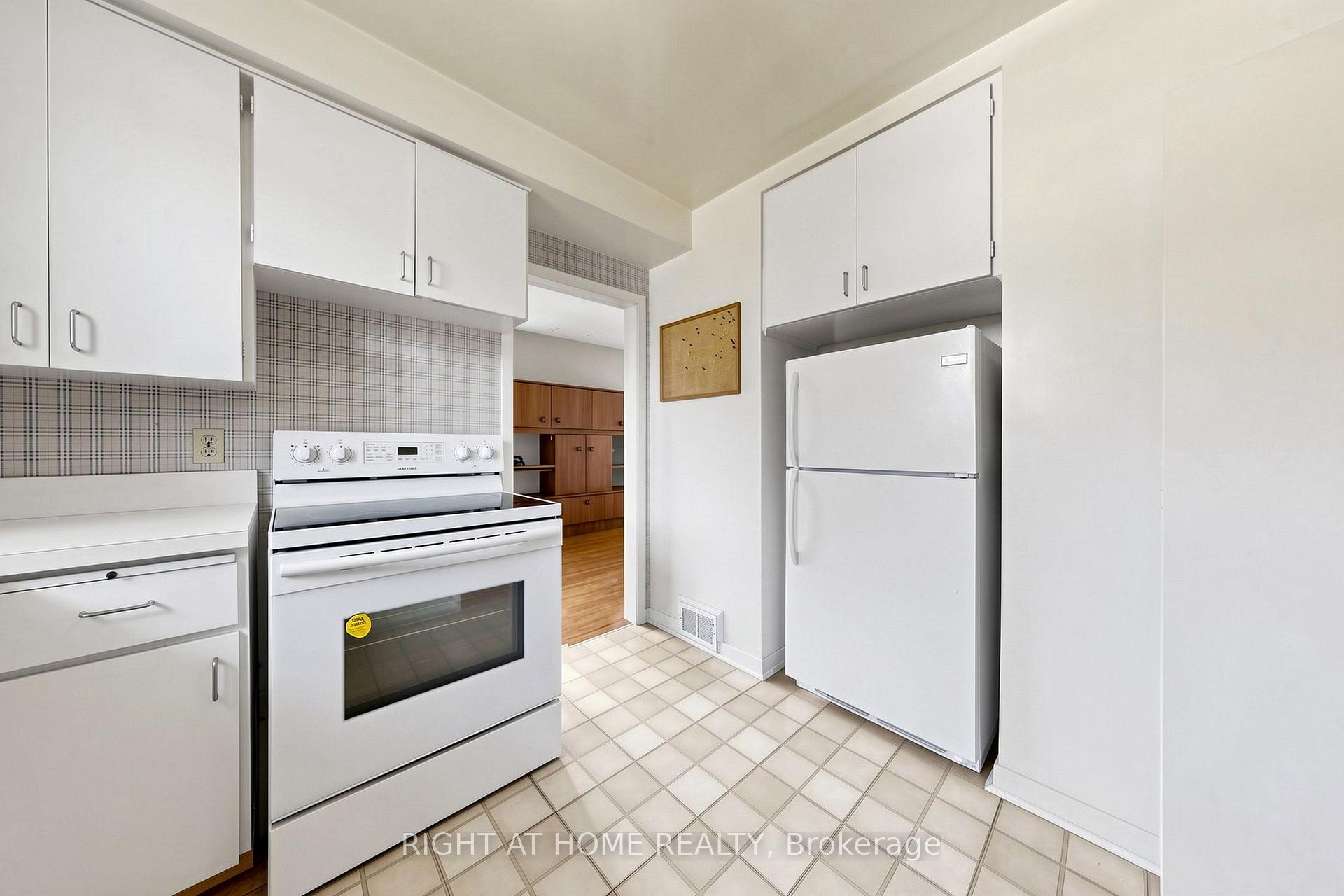 Photo 18 of 74 Minerva Avenue, Scarborough, Cliffcrest — HOMEH