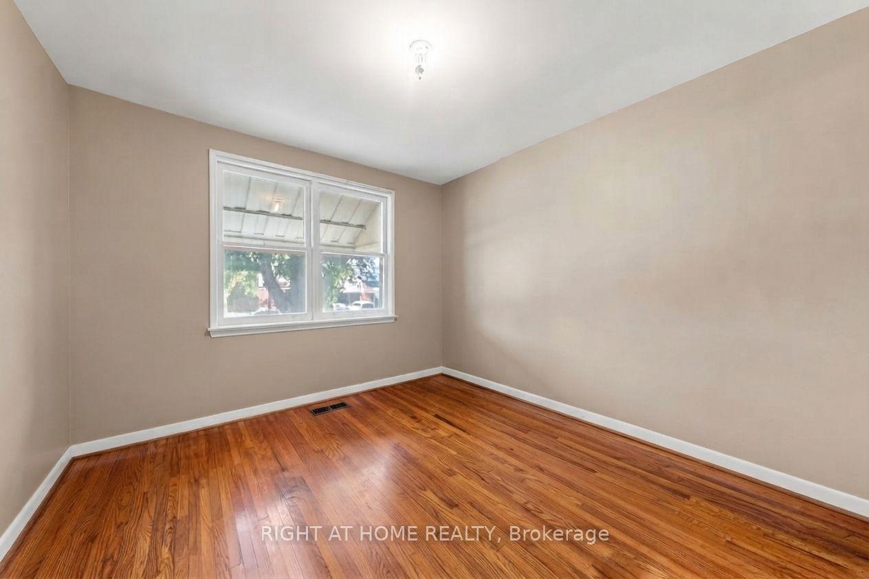 Photo 19 of 74 Minerva Avenue, Scarborough, Cliffcrest — HOMEH