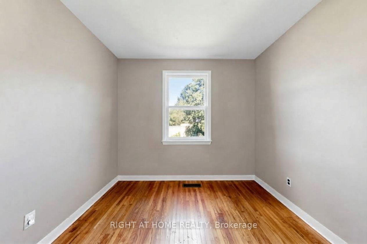 Photo 23 of 74 Minerva Avenue, Scarborough, Cliffcrest — HOMEH