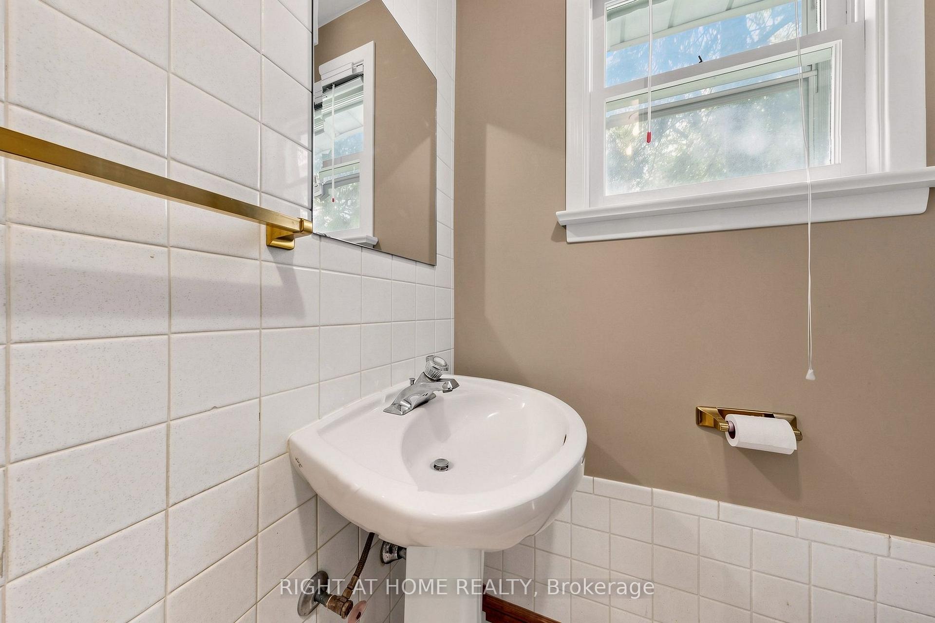 Photo 25 of 74 Minerva Avenue, Scarborough, Cliffcrest — HOMEH