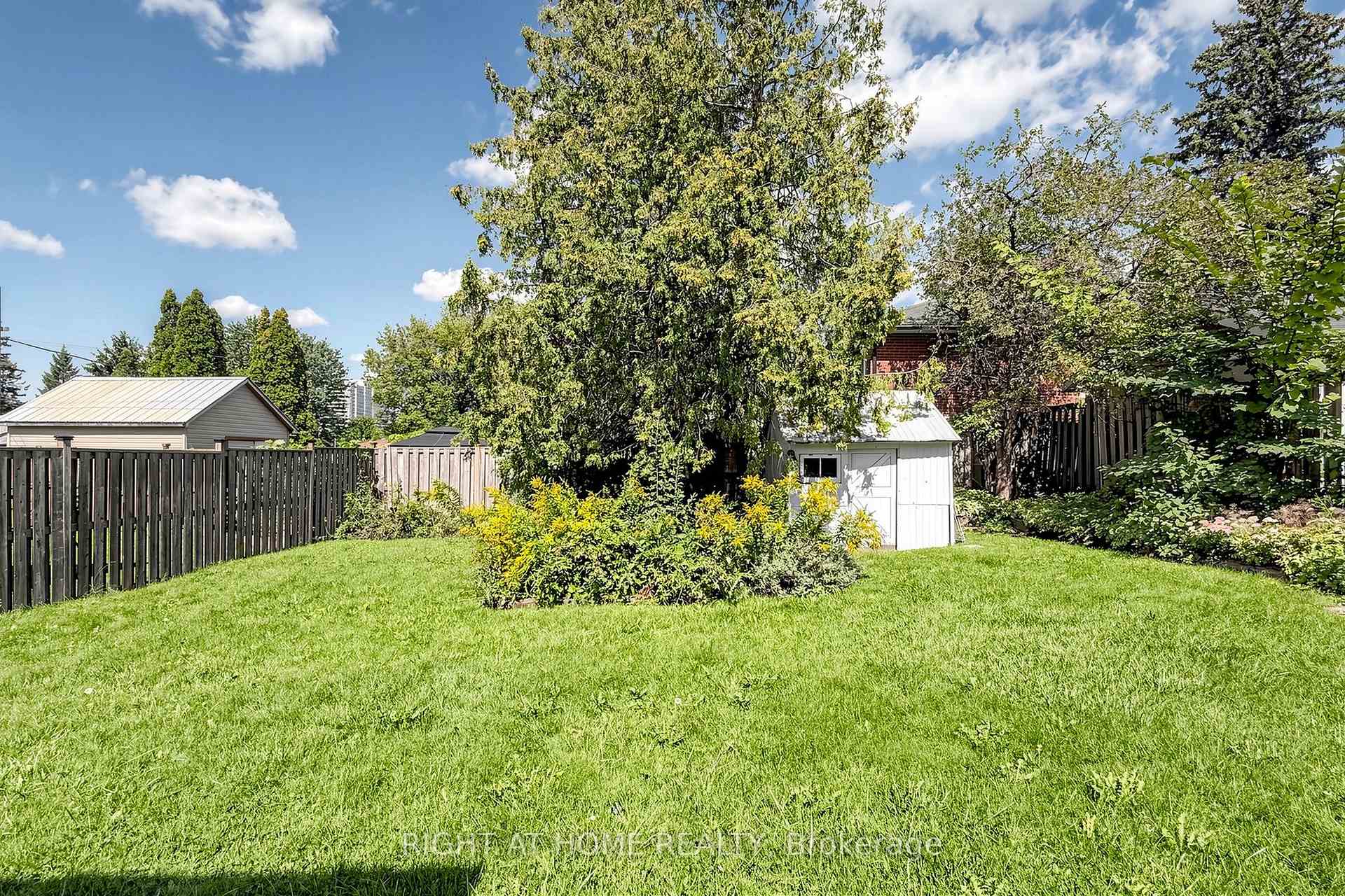 Photo 30 of 74 Minerva Avenue, Scarborough, Cliffcrest — HOMEH