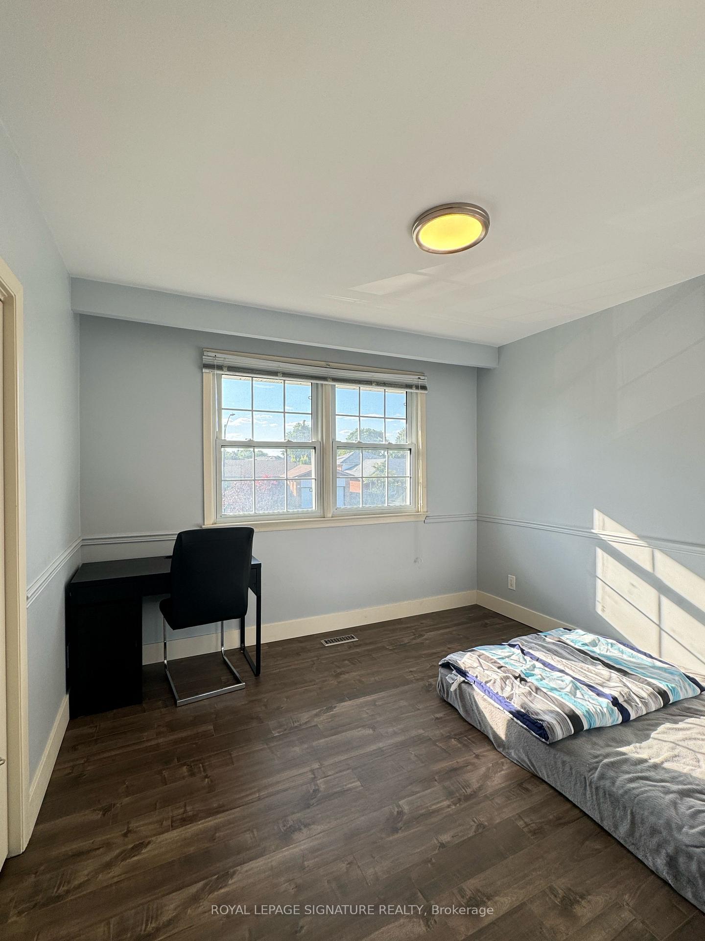 Photo 8 of Unit Main, 1040 Runningbrook Drive, Mississauga, Applewood — HOMEH