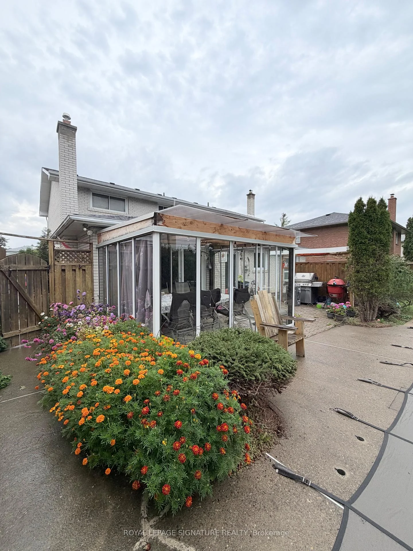 Photo 14 of Unit Main, 1040 Runningbrook Drive, Mississauga, Applewood — HOMEH