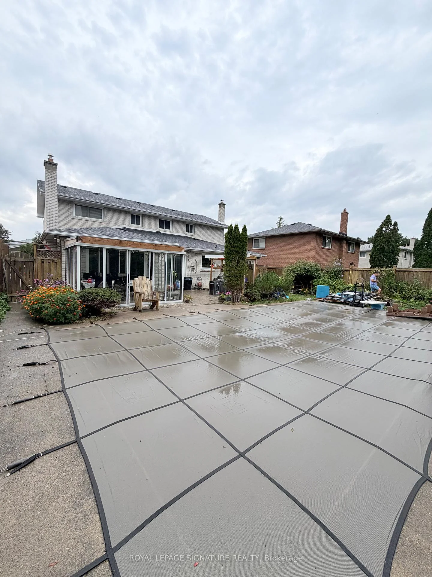 Photo 15 of Unit Main, 1040 Runningbrook Drive, Mississauga, Applewood — HOMEH