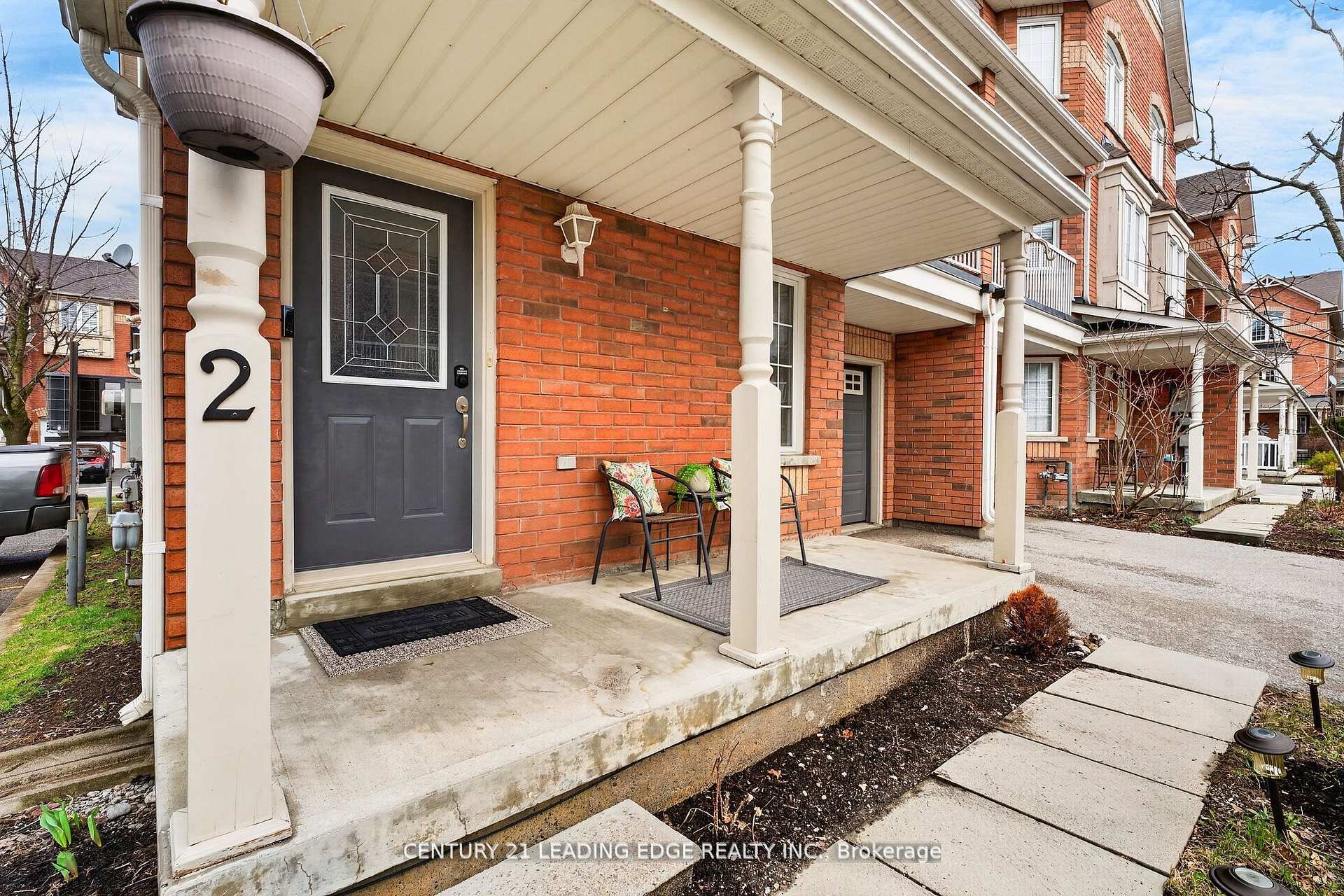 Photo 5 of 2 Clegg Lane, Ajax, South East — HOMEH