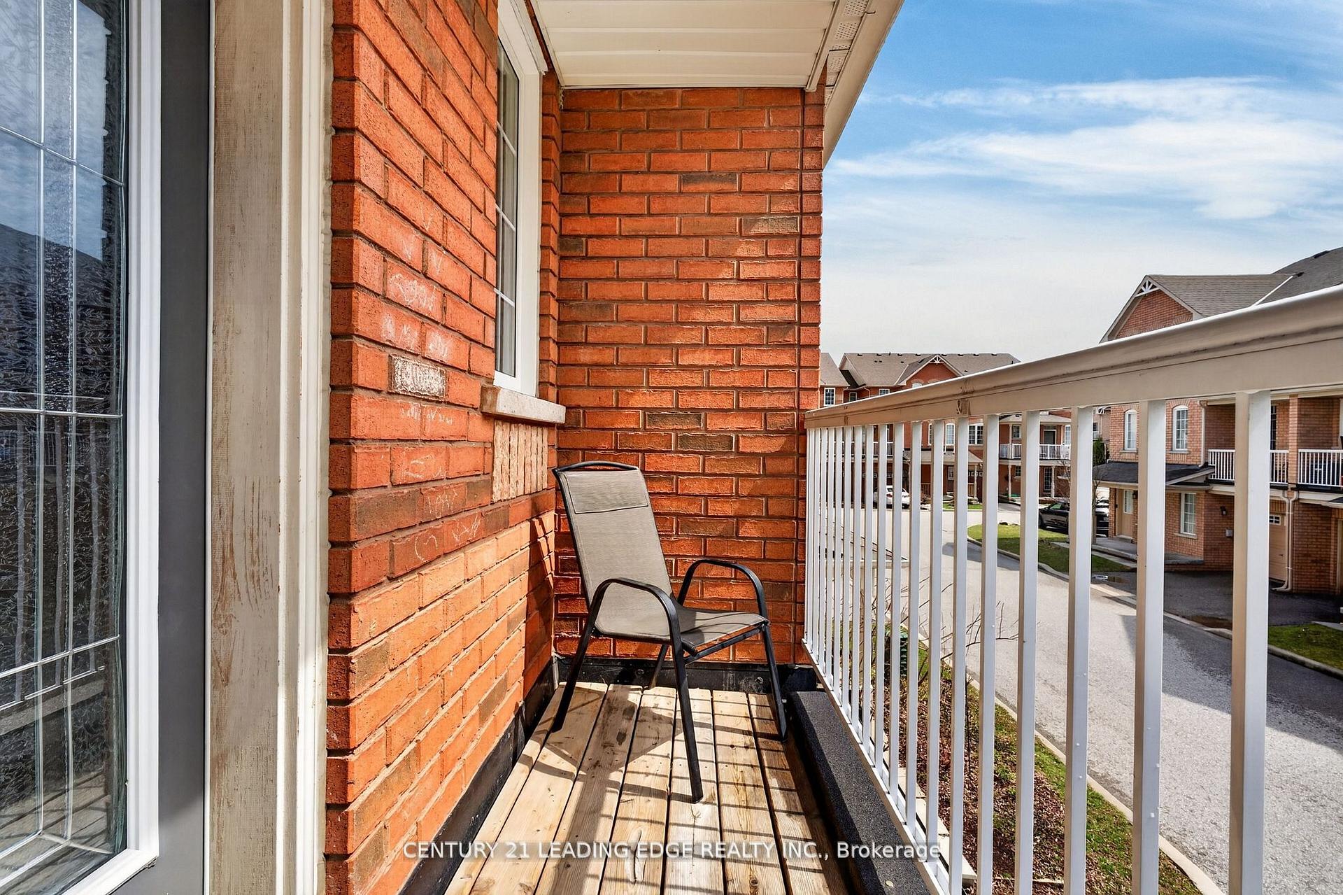 Photo 28 of 2 Clegg Lane, Ajax, South East — HOMEH