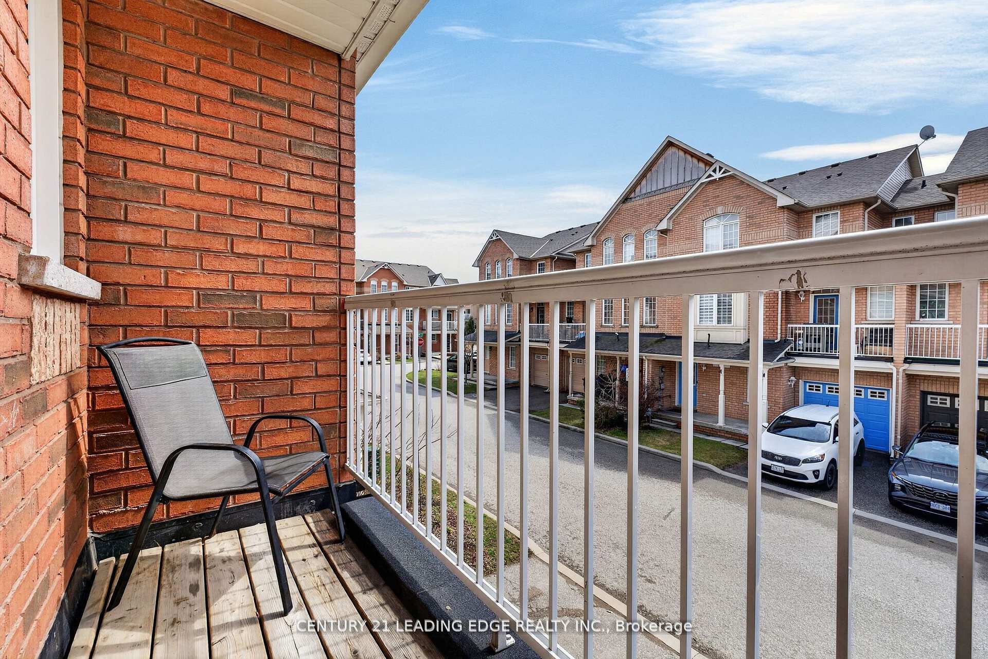 Photo 29 of 2 Clegg Lane, Ajax, South East — HOMEH
