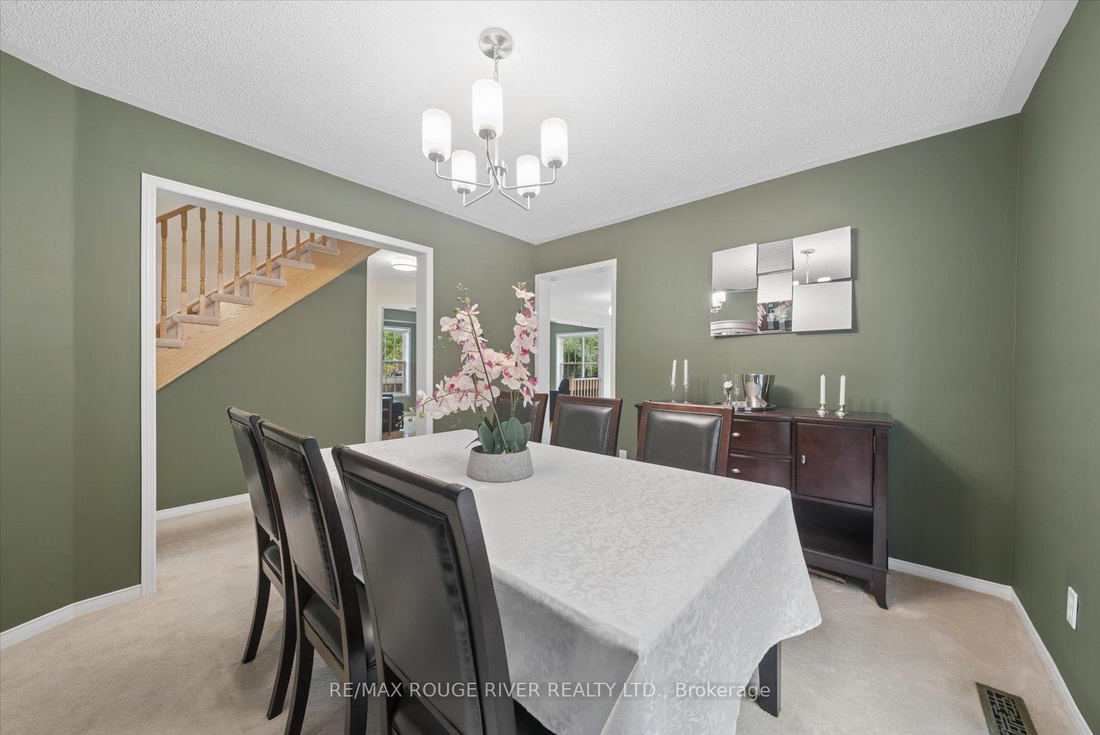 Photo 9 of 125 Gartshore Drive, Whitby, Williamsburg — HOMEH