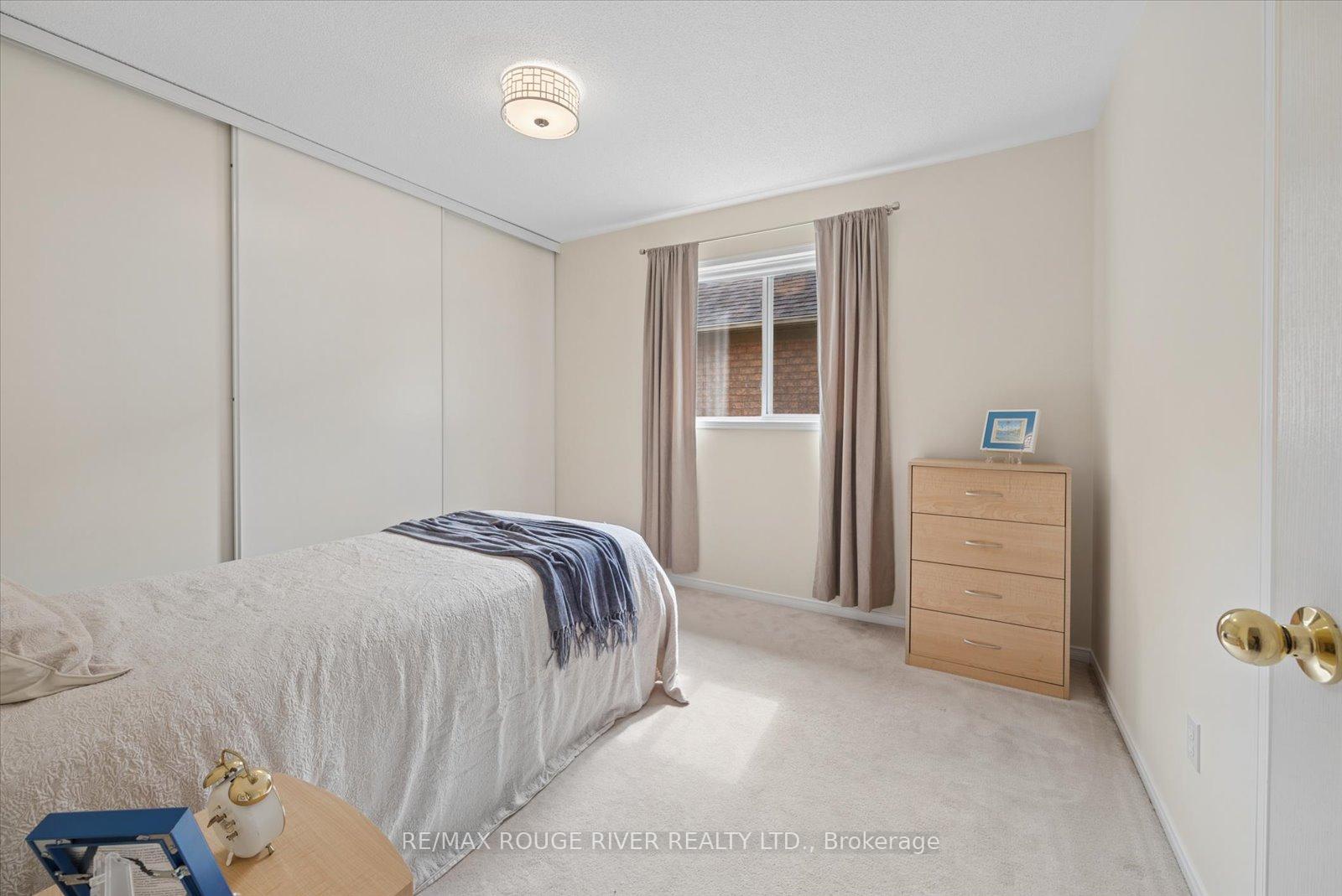 Photo 28 of 125 Gartshore Drive, Whitby, Williamsburg — HOMEH