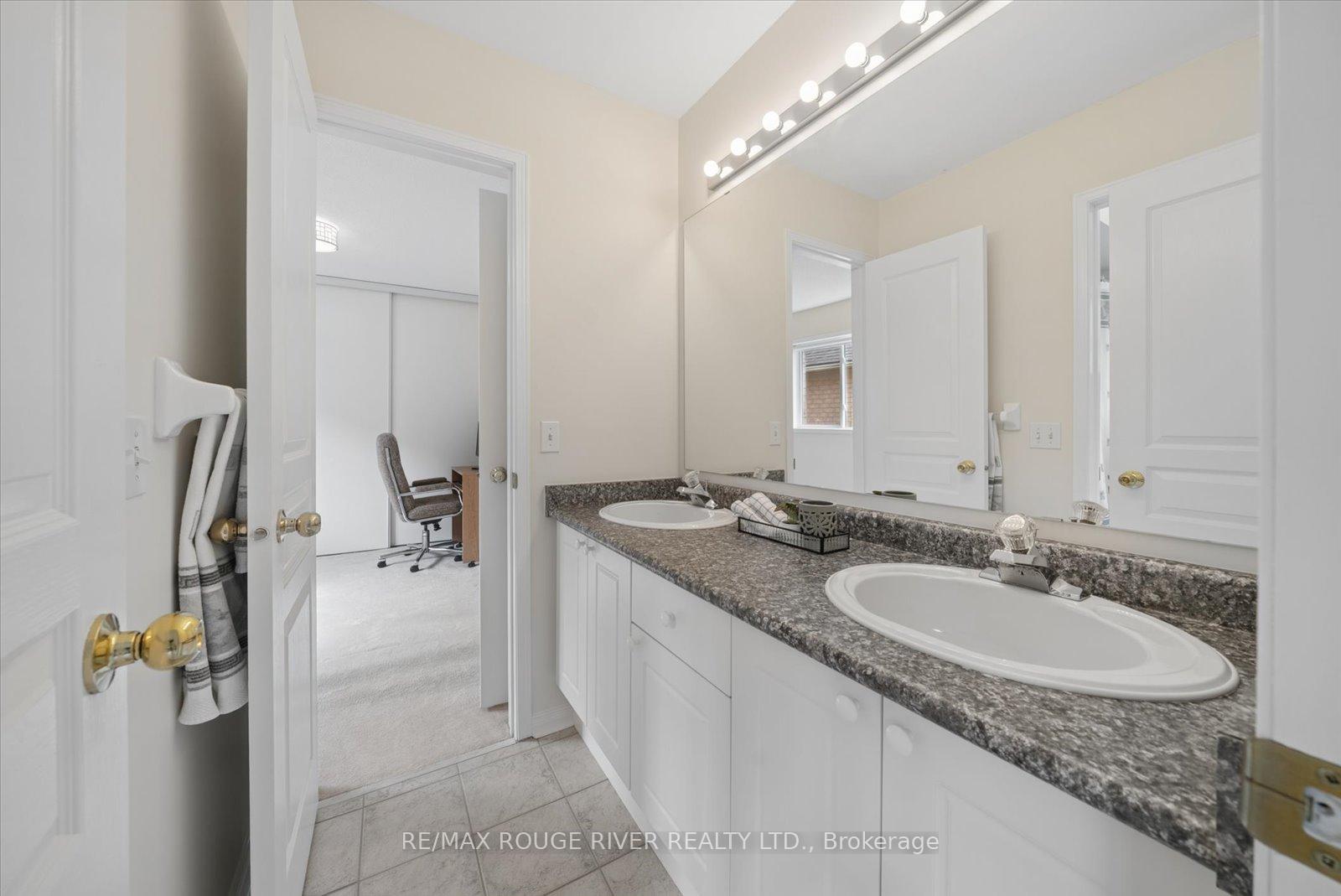 Photo 29 of 125 Gartshore Drive, Whitby, Williamsburg — HOMEH