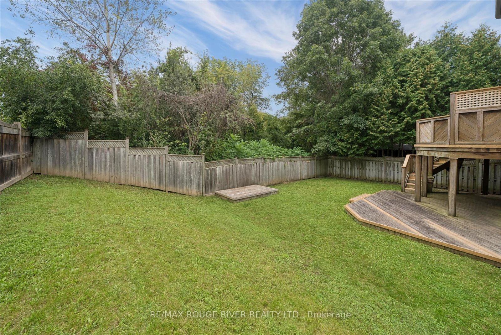 Photo 42 of 125 Gartshore Drive, Whitby, Williamsburg — HOMEH