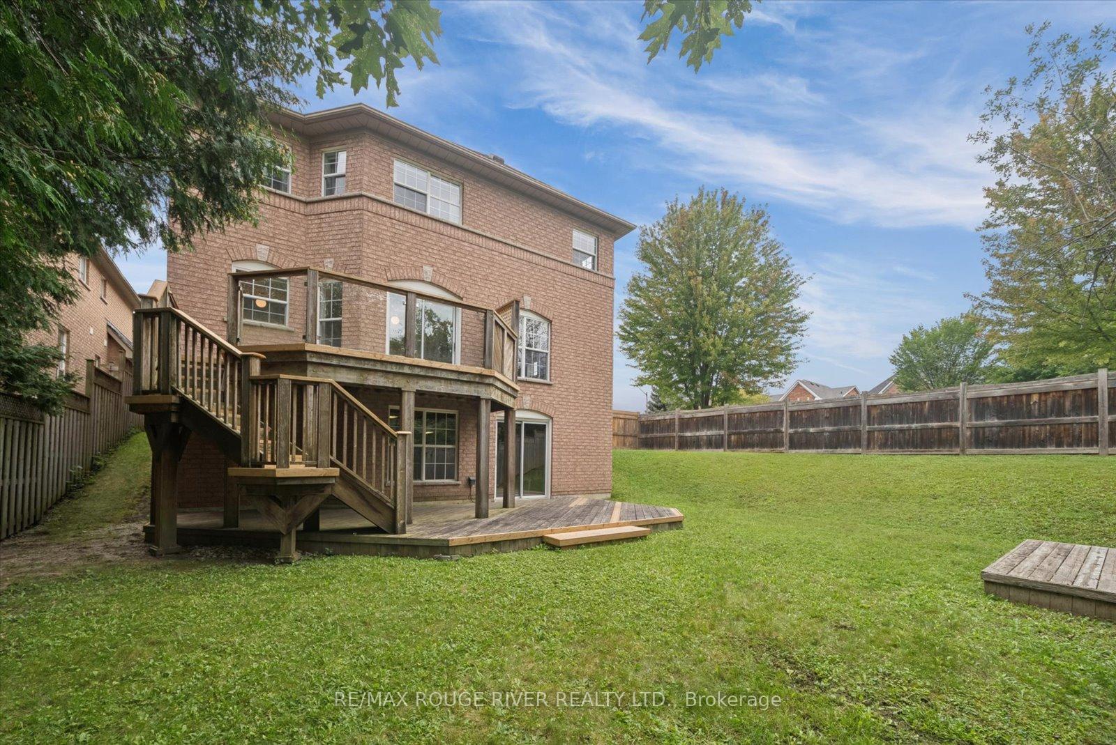 Photo 45 of 125 Gartshore Drive, Whitby, Williamsburg — HOMEH