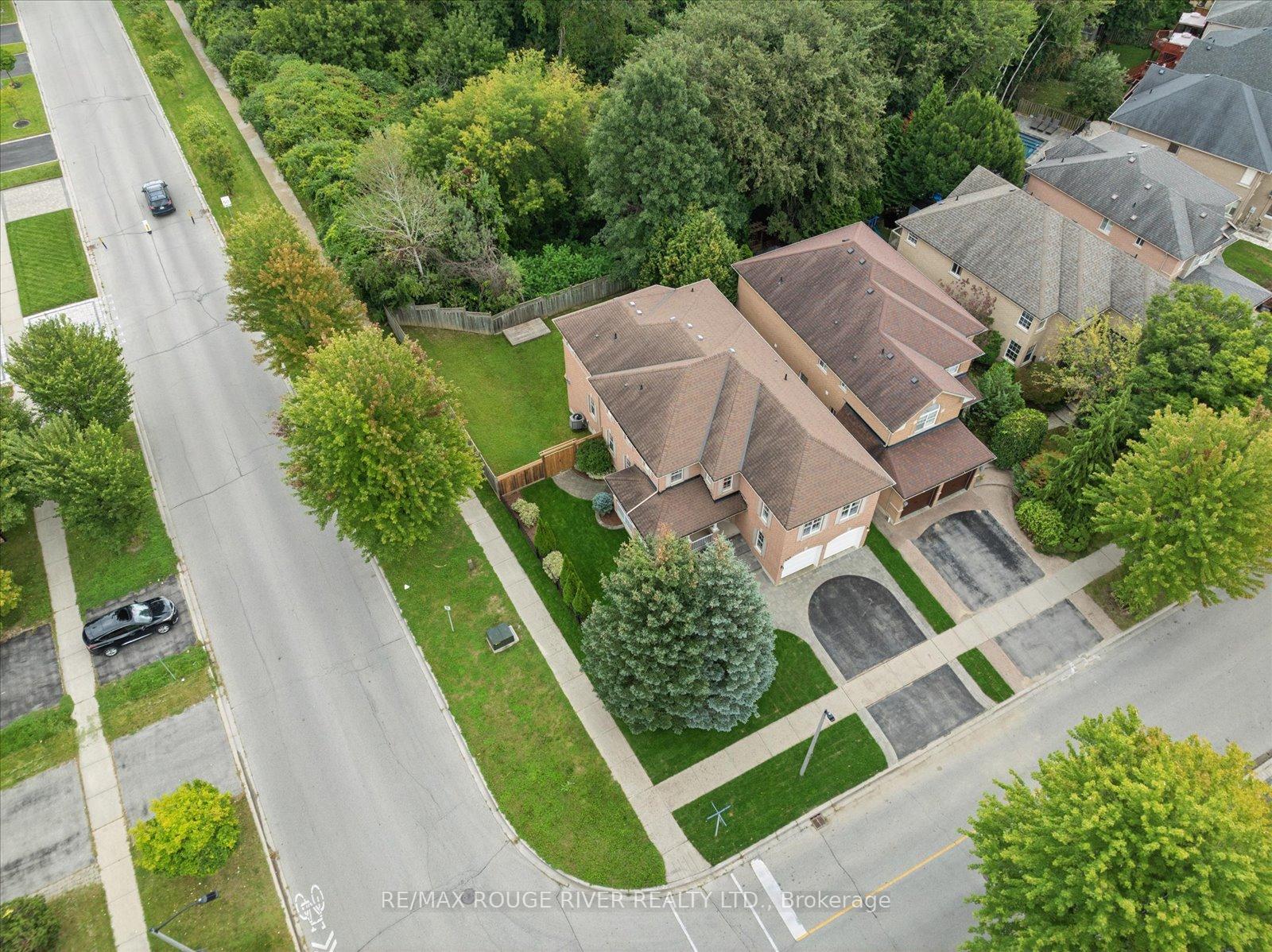 Photo 49 of 125 Gartshore Drive, Whitby, Williamsburg — HOMEH