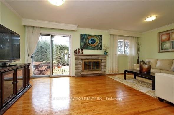 Photo 9 of 19 Appian Drive, North York, Bayview Village — HOMEH