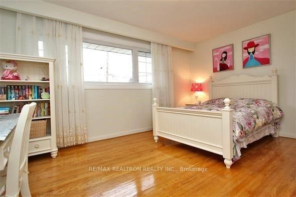 Photo 15 of 19 Appian Drive, North York, Bayview Village — HOMEH