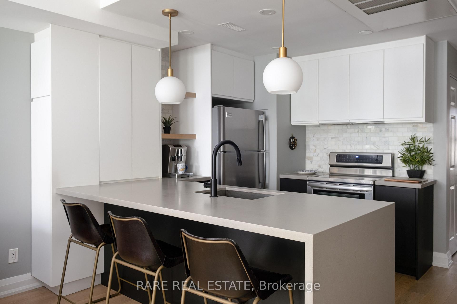Photo 10 of Unit 21, 11 Niagara Street, Toronto, Waterfront Communities — HOMEH