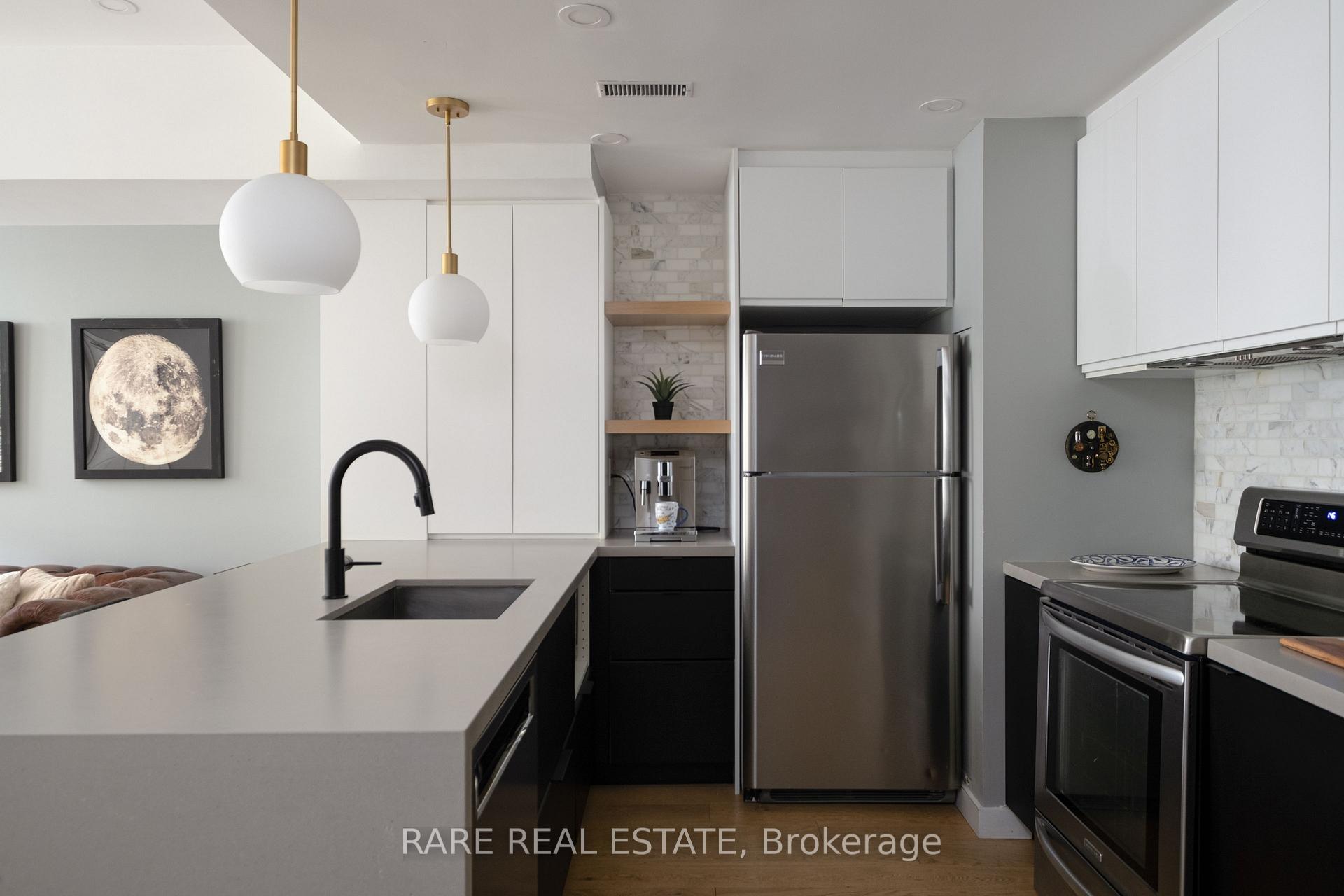 Photo 12 of Unit 21, 11 Niagara Street, Toronto, Waterfront Communities — HOMEH