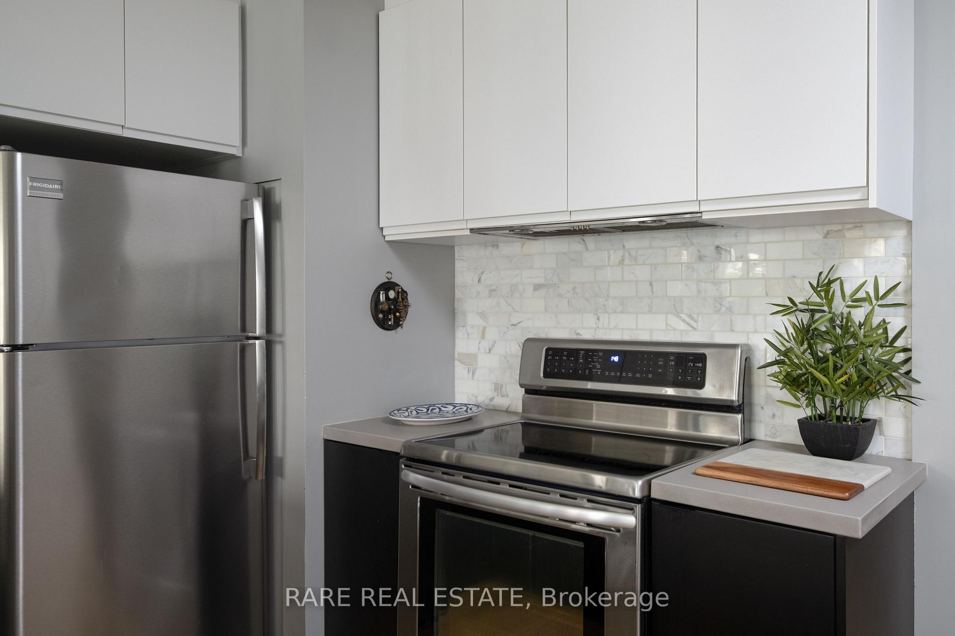 Photo 16 of Unit 21, 11 Niagara Street, Toronto, Waterfront Communities — HOMEH