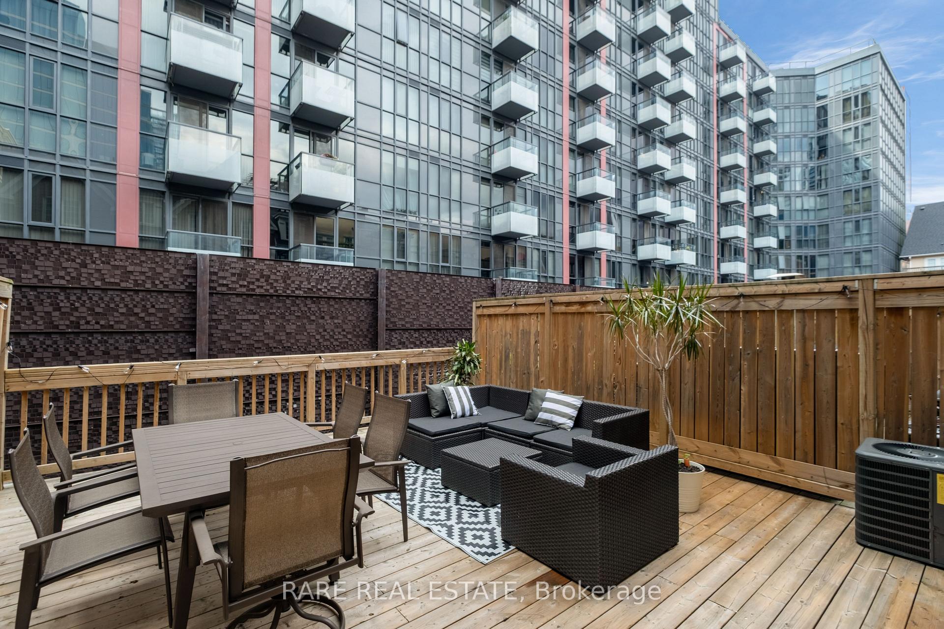 Photo 24 of Unit 21, 11 Niagara Street, Toronto, Waterfront Communities — HOMEH