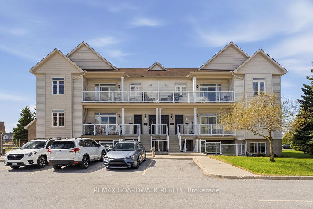 Photo 1 of Unit C, 109 Artesa Private, Ottawa, Kanata - Emerald Meadows/Trailwest — HOMEH
