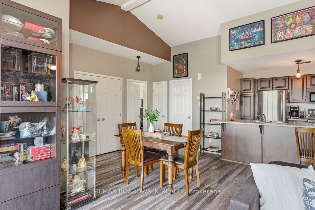 Photo 12 of Unit C, 109 Artesa Private, Ottawa, Kanata - Emerald Meadows/Trailwest — HOMEH