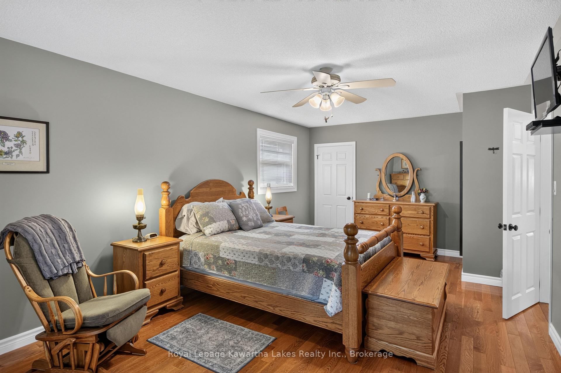 Photo 20 of 18 Madill Crescent, Kawartha Lakes, Lindsay — HOMEH