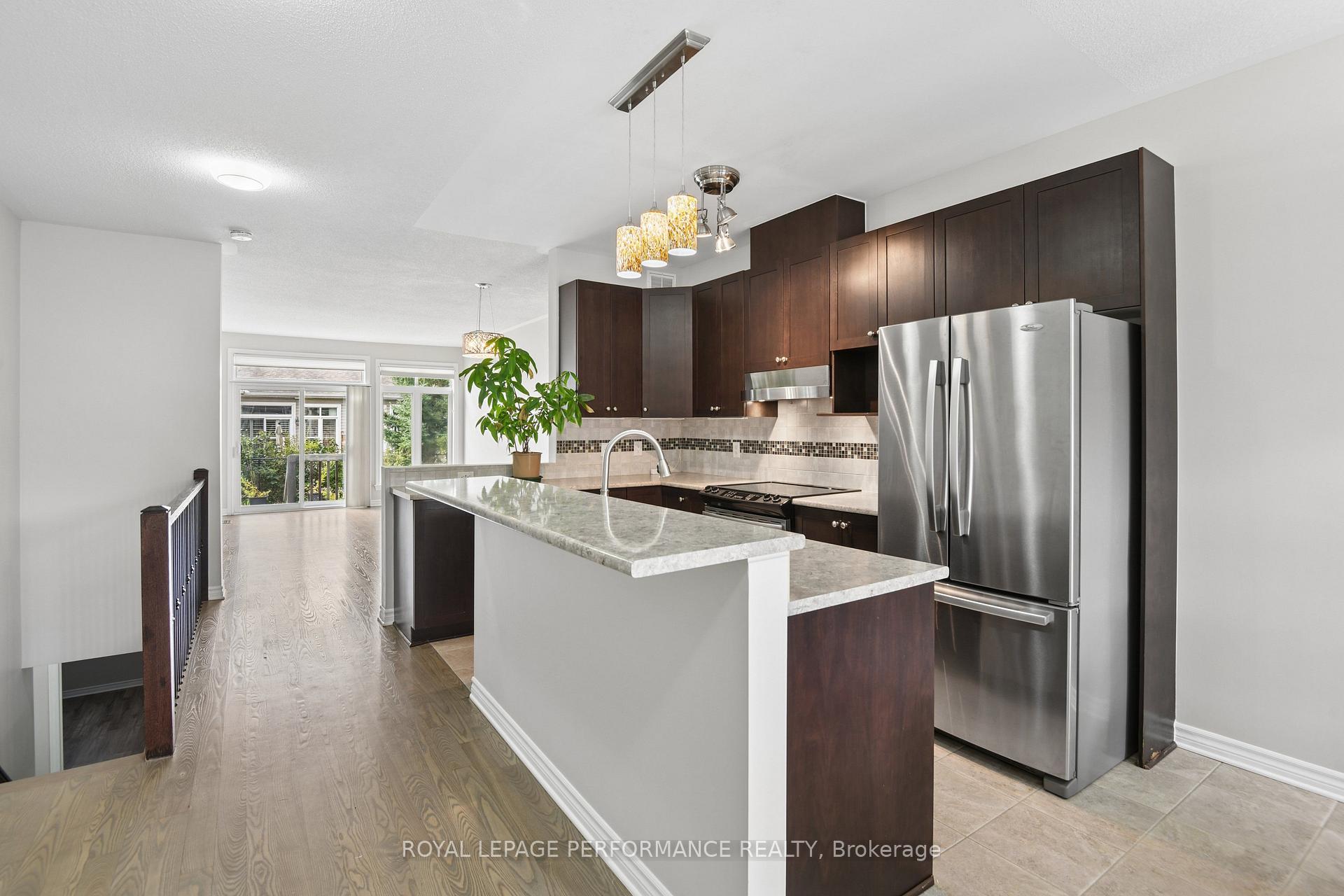 Photo 10 of 261 Bulrush Crescent, Ottawa, Blossom Park/Kemp Park/Findlay Creek — HOMEH