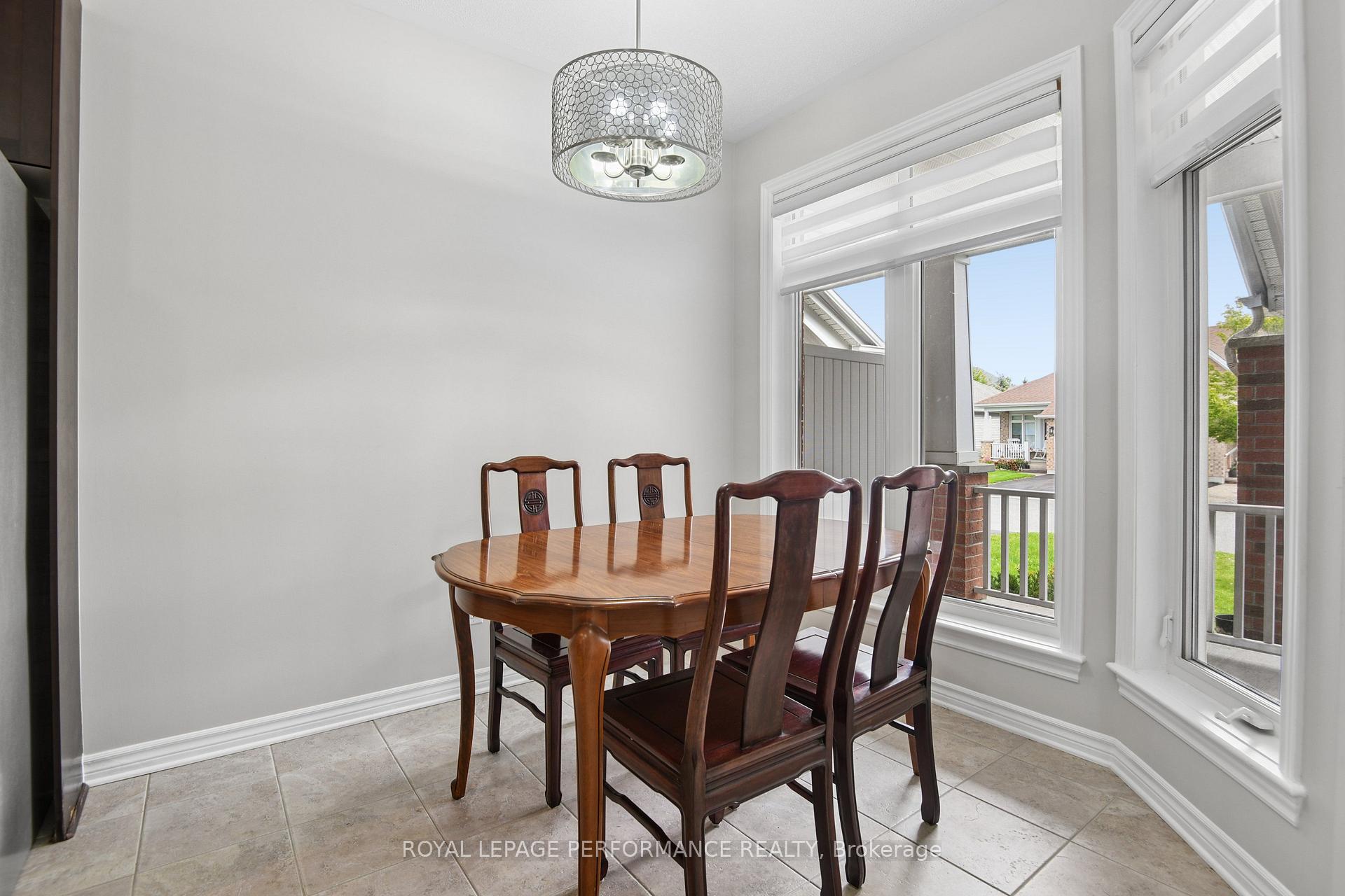 Photo 14 of 261 Bulrush Crescent, Ottawa, Blossom Park/Kemp Park/Findlay Creek — HOMEH