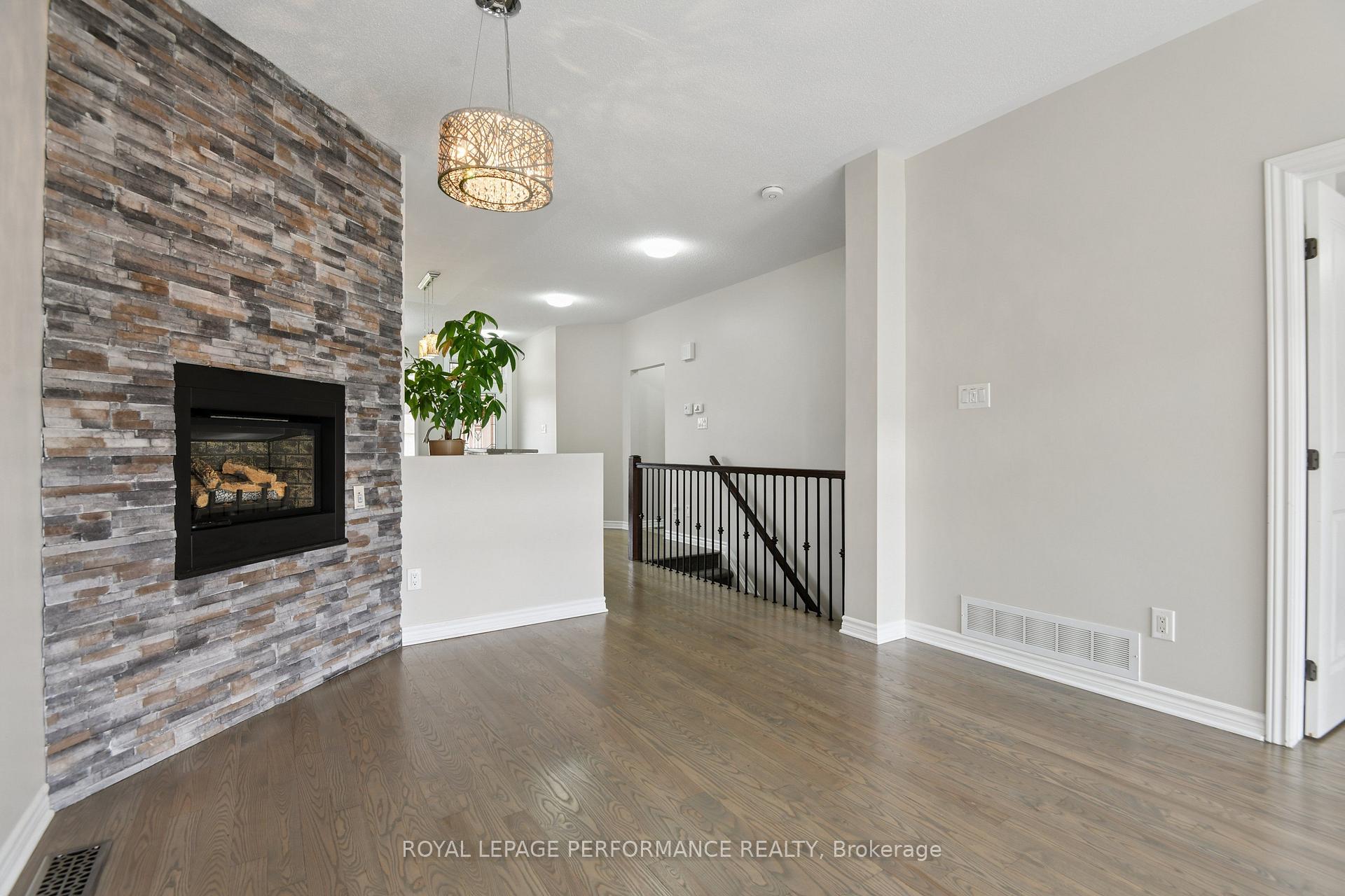 Photo 16 of 261 Bulrush Crescent, Ottawa, Blossom Park/Kemp Park/Findlay Creek — HOMEH
