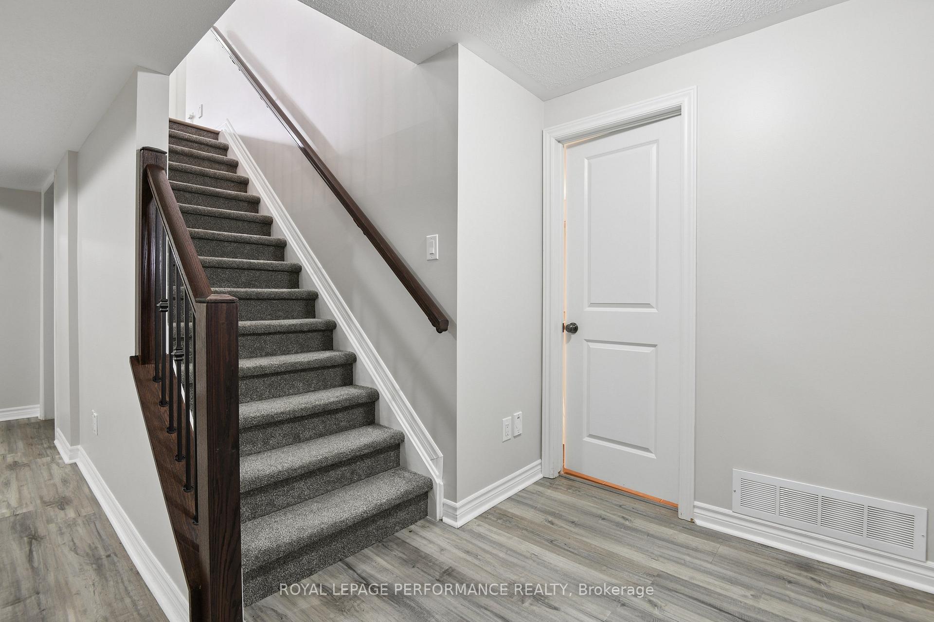 Photo 29 of 261 Bulrush Crescent, Ottawa, Blossom Park/Kemp Park/Findlay Creek — HOMEH