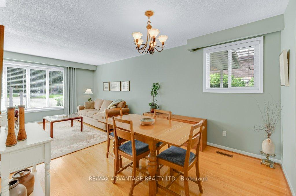 Photo 11 of 581 Galway Drive, Burlington, Shoreacres — HOMEH