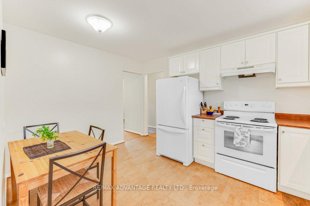 Photo 13 of 581 Galway Drive, Burlington, Shoreacres — HOMEH