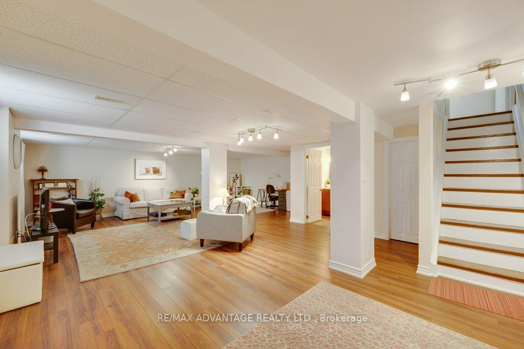 Photo 26 of 581 Galway Drive, Burlington, Shoreacres — HOMEH