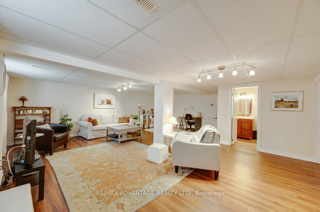 Photo 27 of 581 Galway Drive, Burlington, Shoreacres — HOMEH