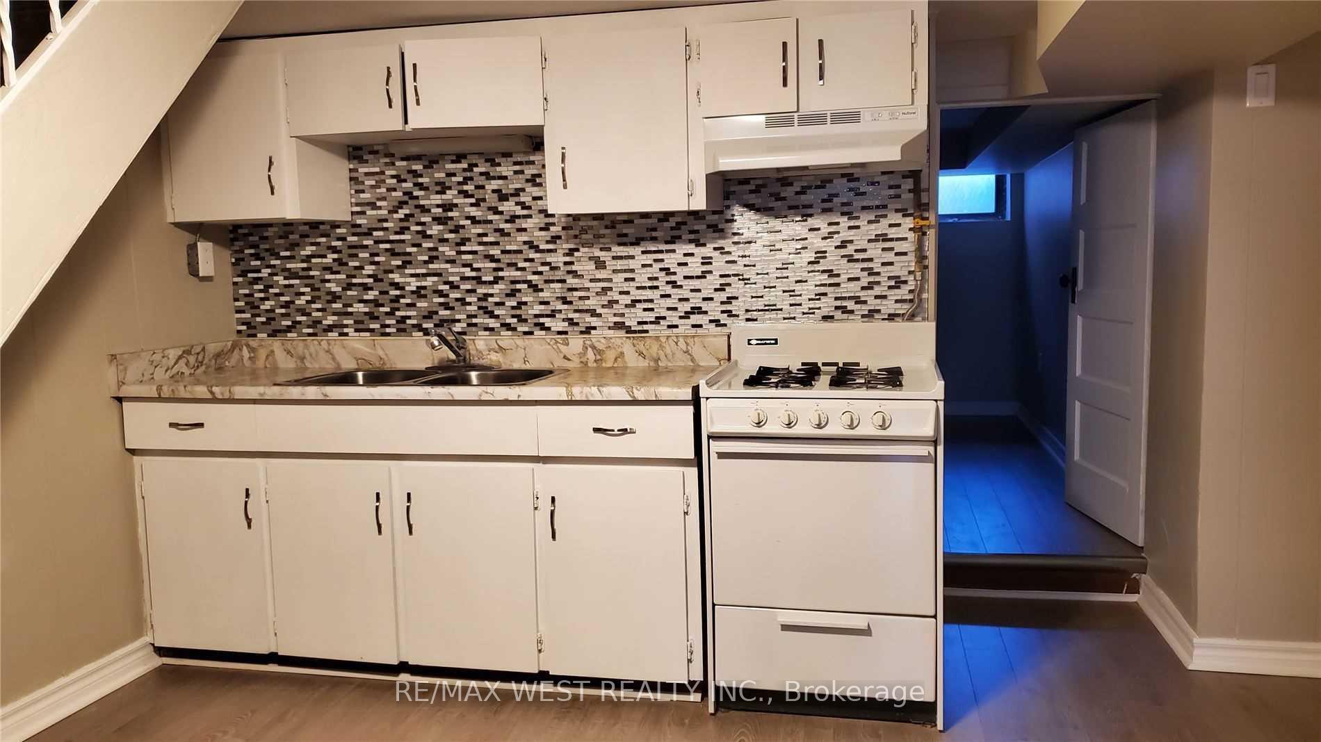 Photo 6 of Unit Bsmt, 508 Concord Avenue, Toronto, Dovercourt-Wallace Emerson-Junction — HOMEH