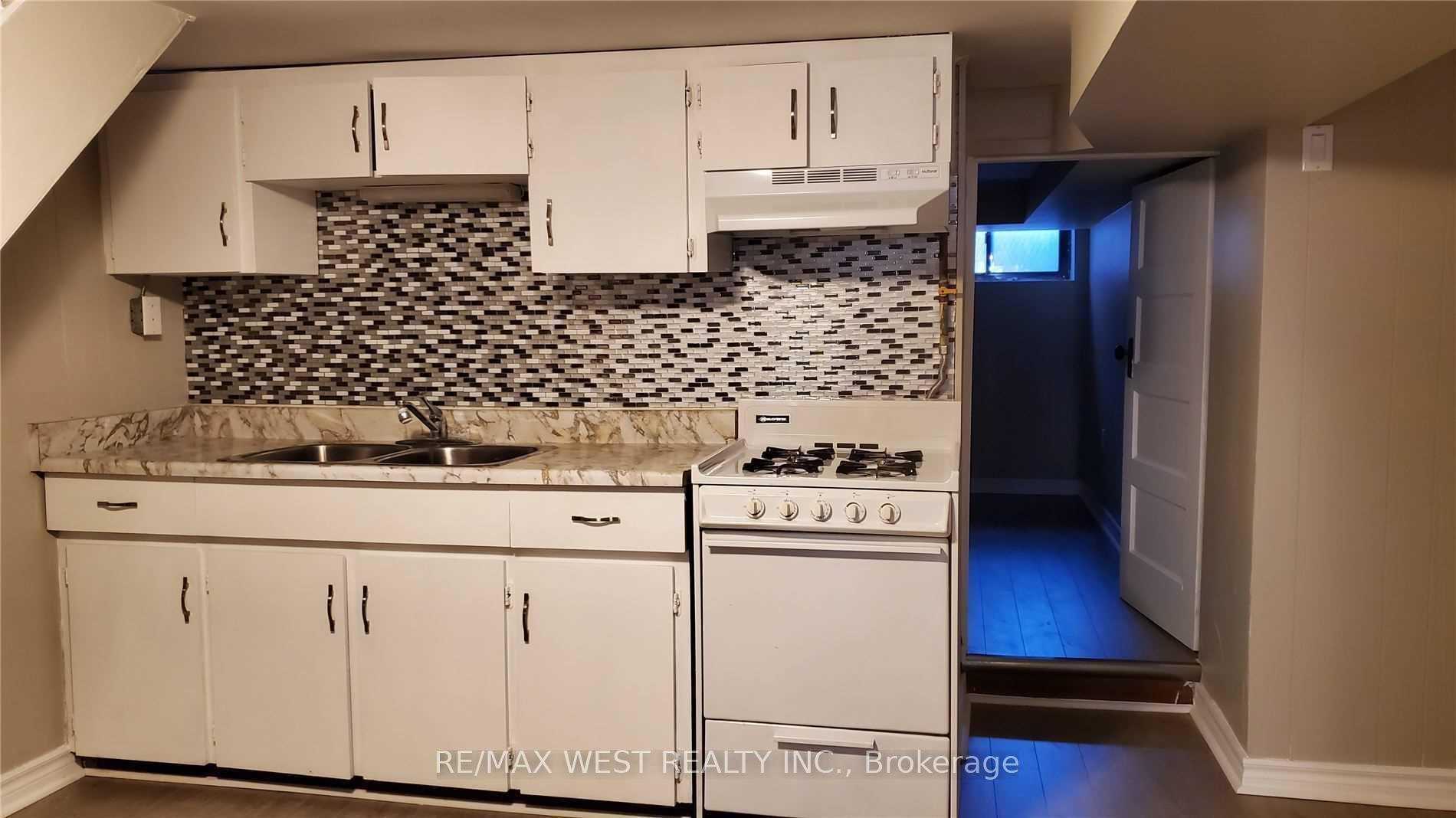 Photo 10 of Unit Bsmt, 508 Concord Avenue, Toronto, Dovercourt-Wallace Emerson-Junction — HOMEH