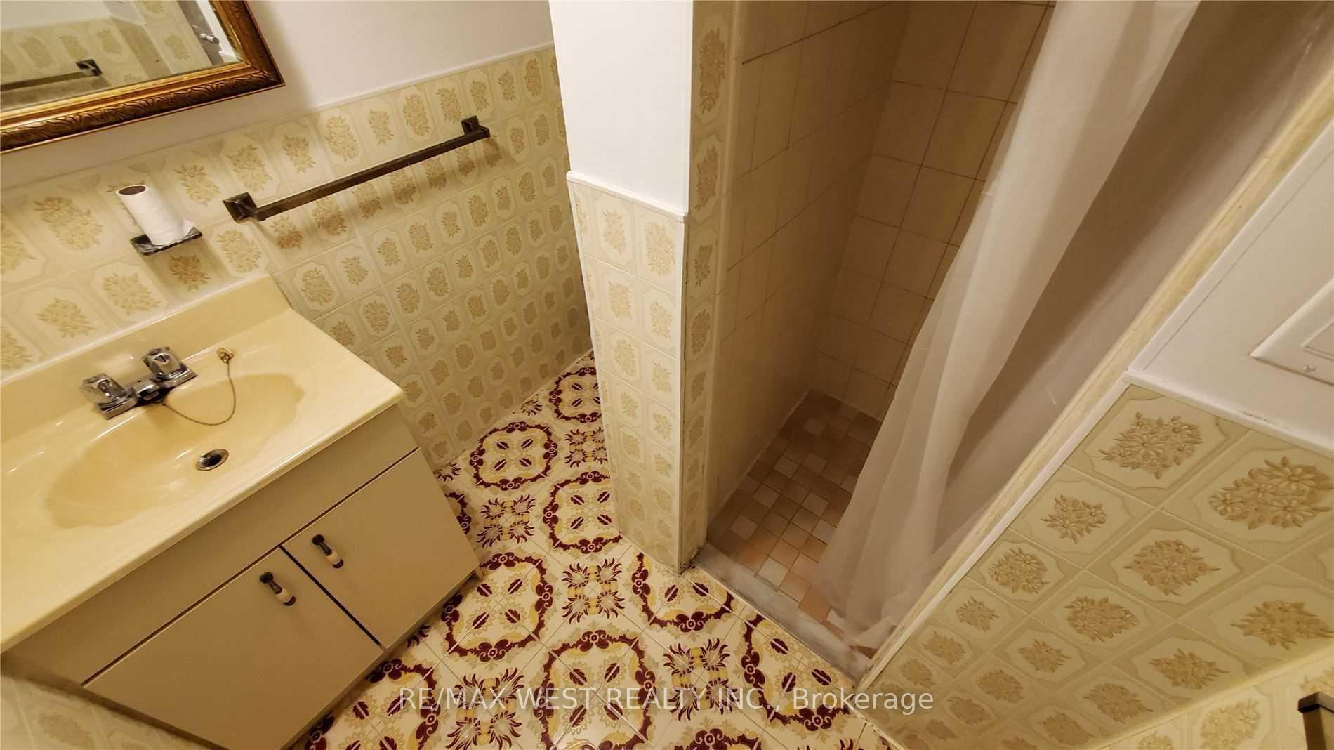 Photo 11 of Unit Bsmt, 508 Concord Avenue, Toronto, Dovercourt-Wallace Emerson-Junction — HOMEH