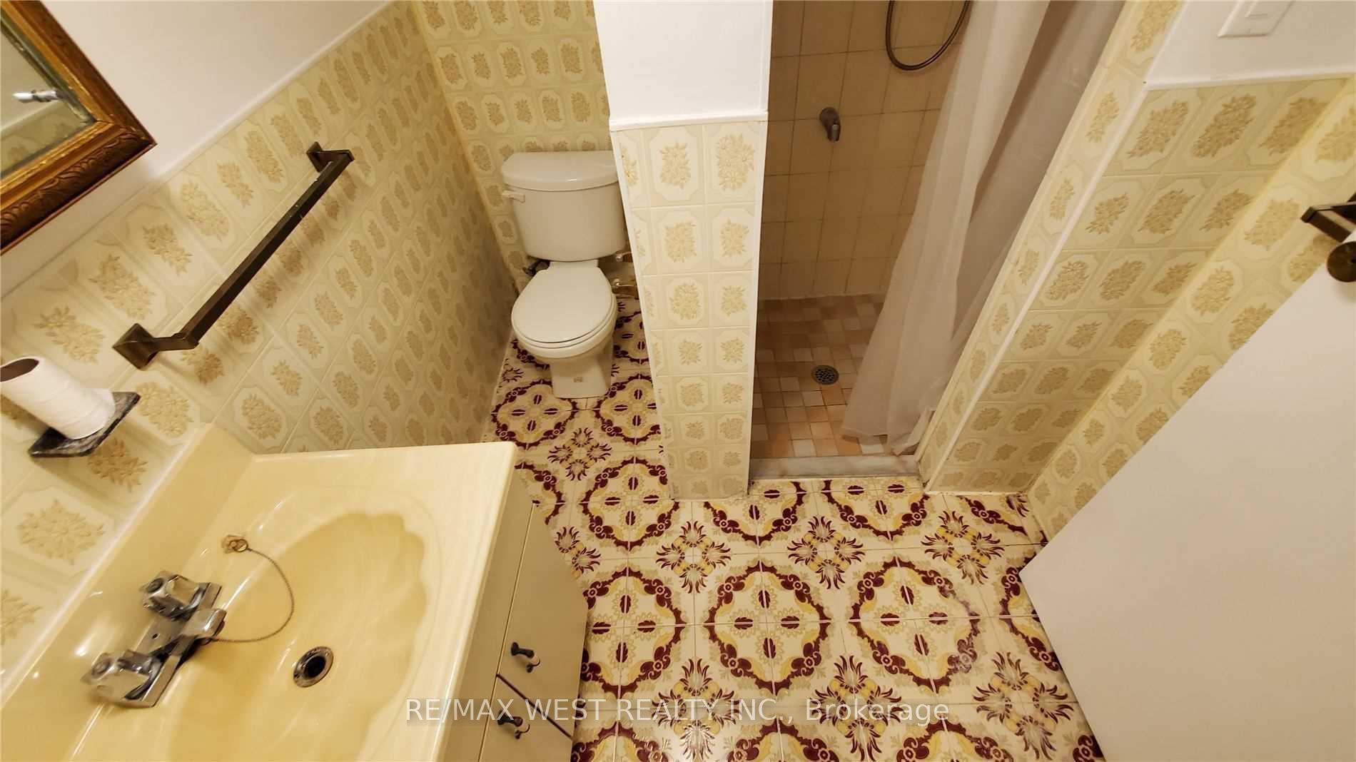 Photo 12 of Unit Bsmt, 508 Concord Avenue, Toronto, Dovercourt-Wallace Emerson-Junction — HOMEH