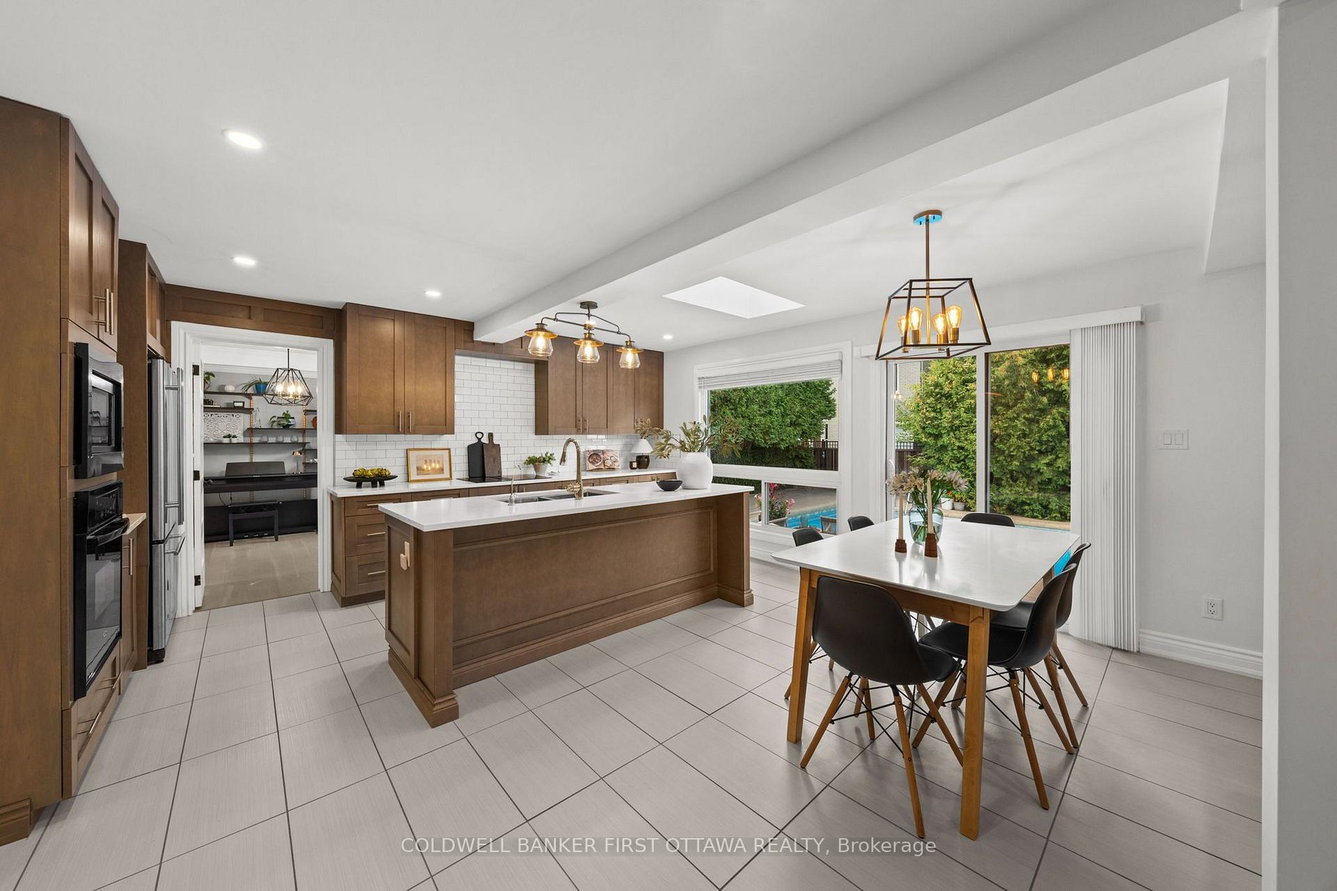 Photo 12 of 1365 Baden Avenue, Ottawa, Emerald Woods/Sawmill Creek — HOMEH