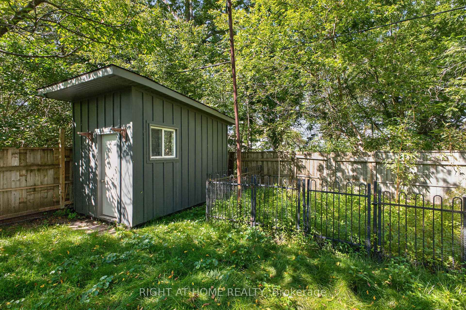 Photo 35 of 20 Holgate Street, Barrie, Allandale — HOMEH