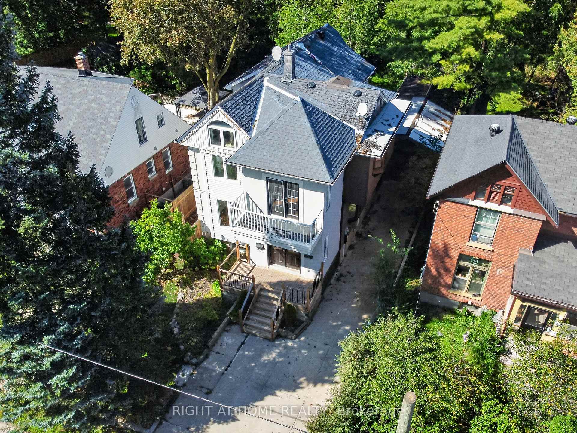 Photo 37 of 20 Holgate Street, Barrie, Allandale — HOMEH