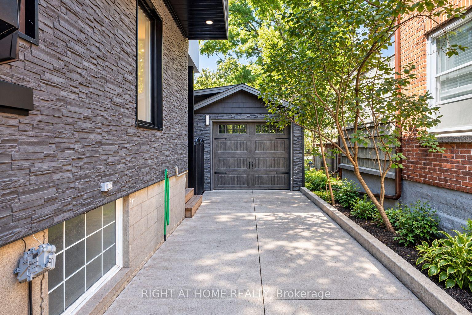 Photo 40 of 20 Holgate Street, Barrie, Allandale — HOMEH