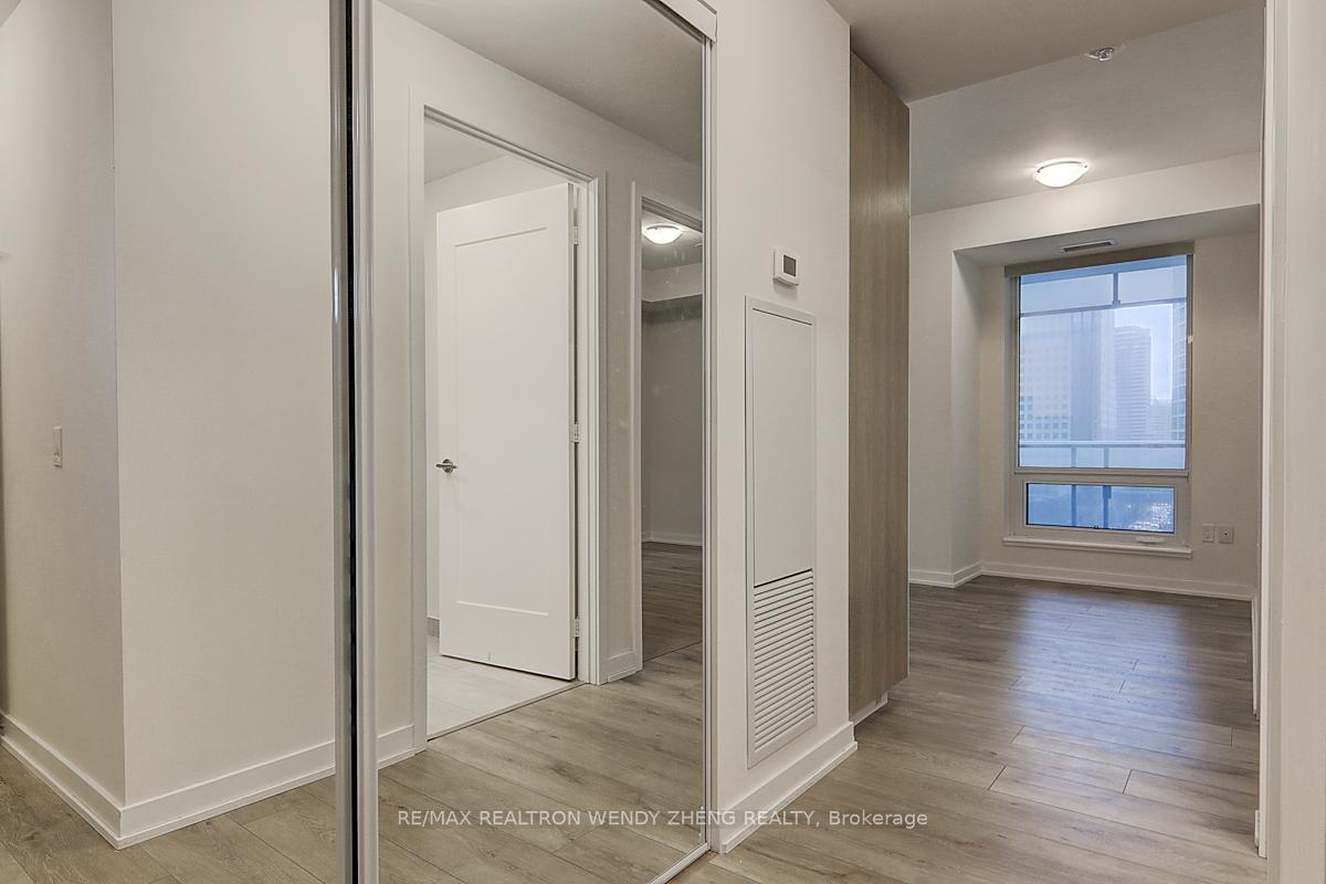 Photo 4 of Unit 902, 28 Freeland Street, Toronto, Waterfront Communities — HOMEH