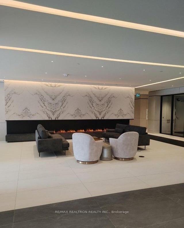 Photo 6 of Unit 3501, 30 Upper Mall Way S, Vaughan, Brownridge — HOMEH